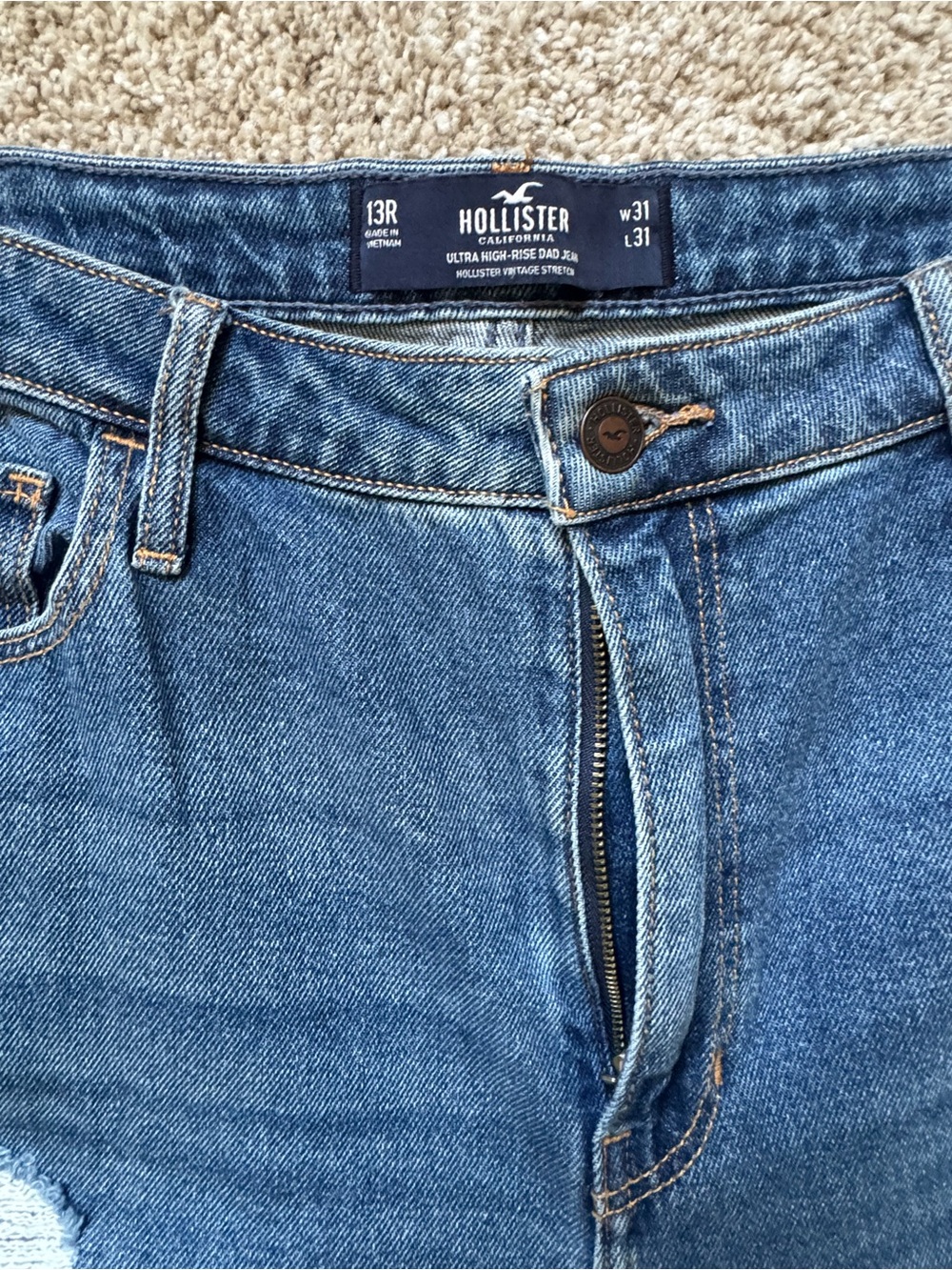 Hollister Women’s size 31 Ultra High-Rise Dad Jeans